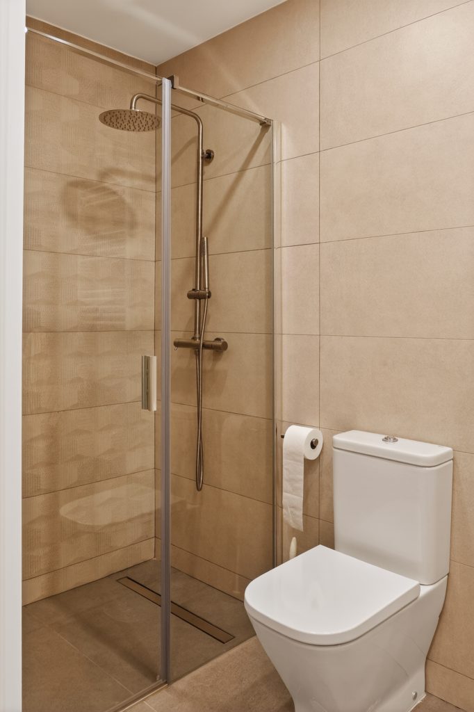 Lavabo nuevo en obra nueva.