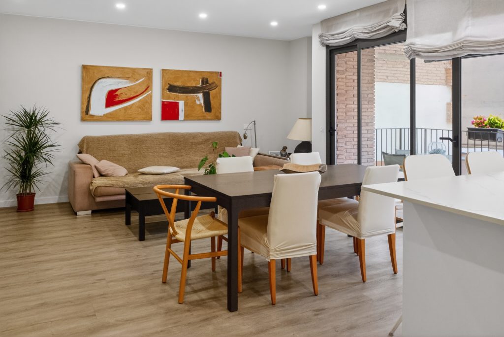 Salón en obra nueva en el baix llobregat